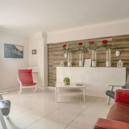 Nicalex Apartment *